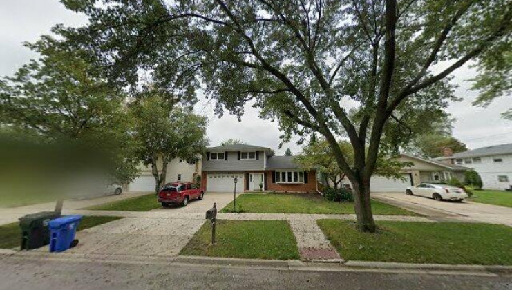 1825 east tano lane, mount prospect, il 60056