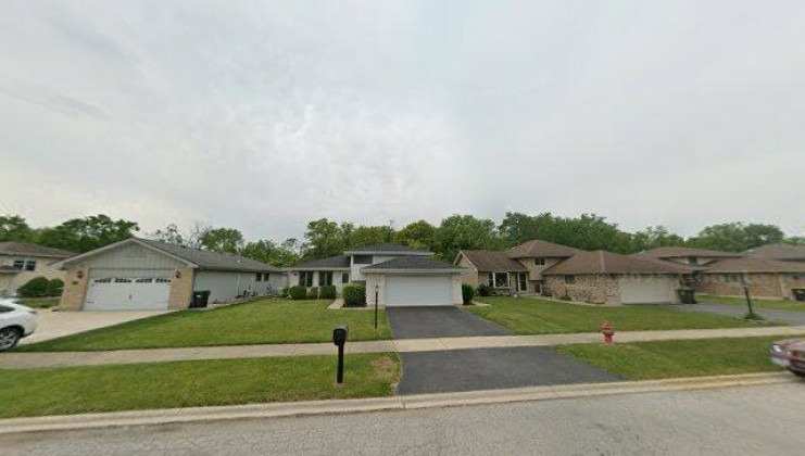 3136 rosiclaire court, south chicago heights, il 60411