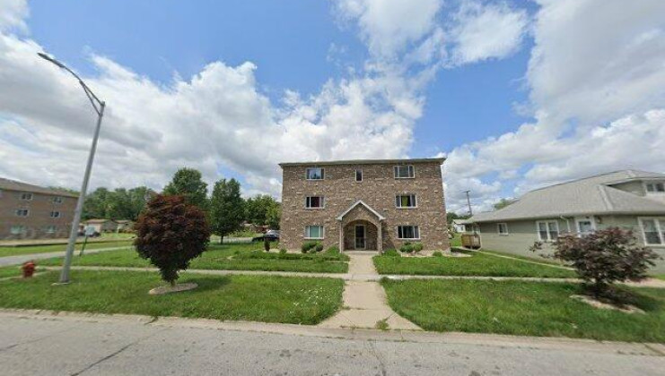 13912 central park avenue, robbins, il 60472
