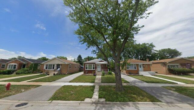 15520 maryland ave, dolton, il 60419