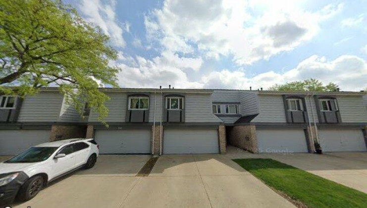 227 lakeshore ln, bloomingdale, il 60108