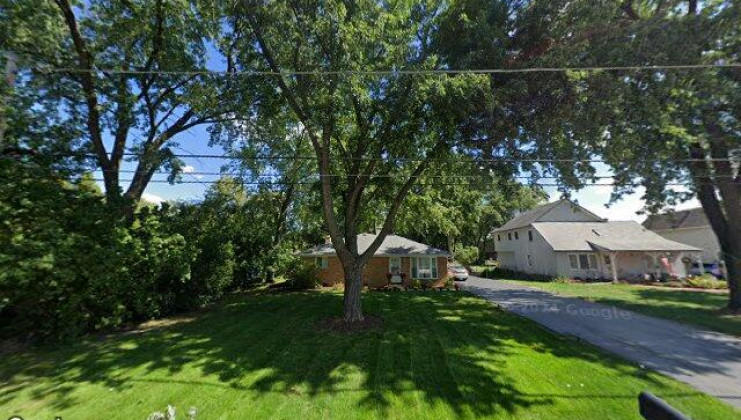 7601 eleanor pl, willowbrook, il 60527