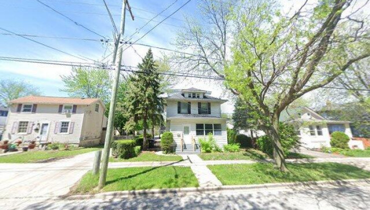 112 n smith st, aurora, il 60505