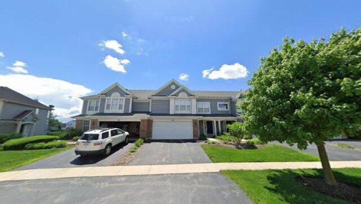 563 yorkshire ln, pingree grove, il 60140