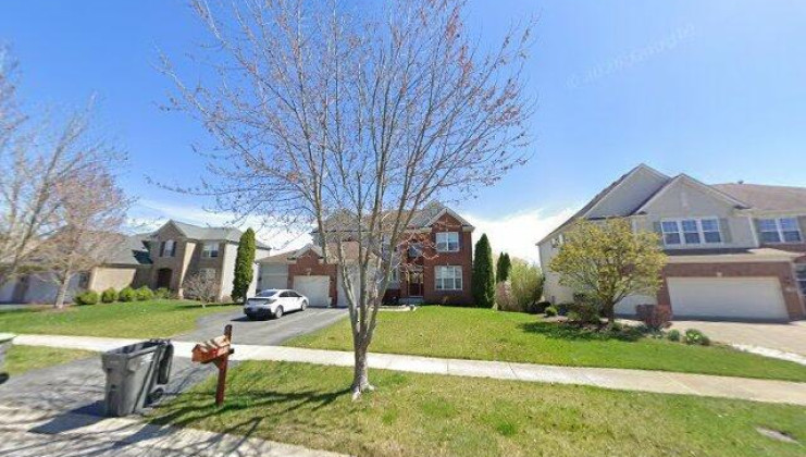 1131 dorr dr, sugar grove, il 60554