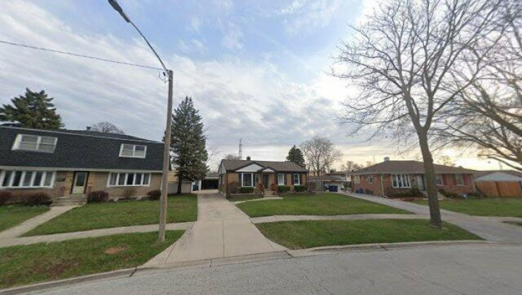 1211 sunnyside dr, berkeley, il 60163