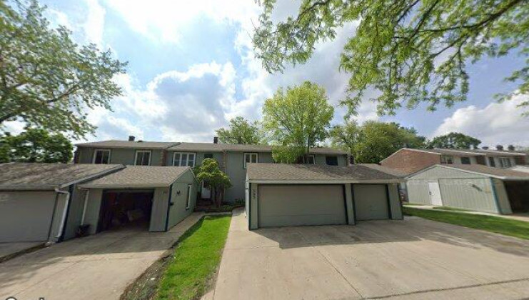 223 willow ln, bloomingdale, il 60108