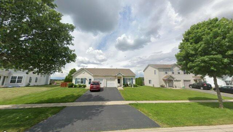 2911 alyssa st, plano, il 60545