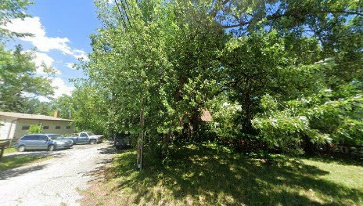 50 w. 153rd place, south holland, il 60473