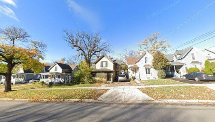 112 s liberty st, elgin, il 60120
