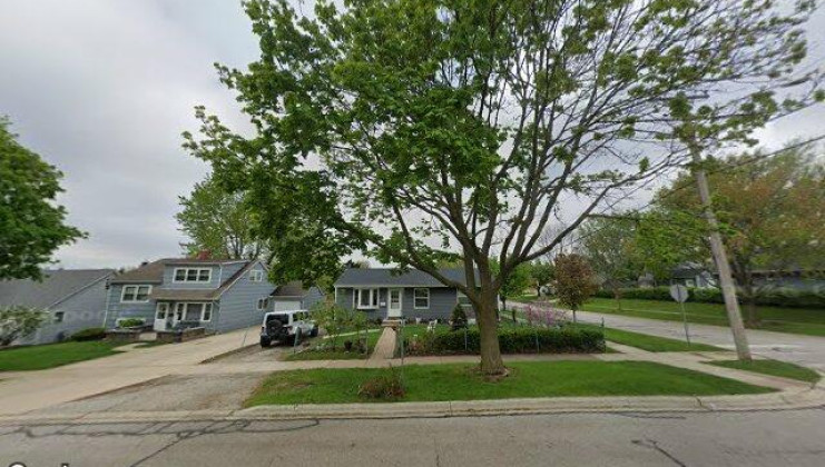 800 elizabeth st, west chicago, il 60185