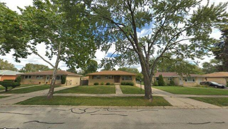 727 n mavis ln, addison, il 60101
