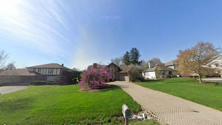 2715 35th st, oak brook, il 60523