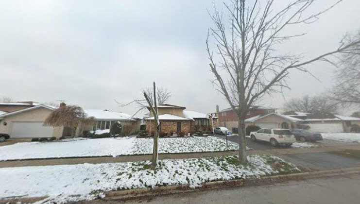 18348 clyde ave, lansing, il 60438