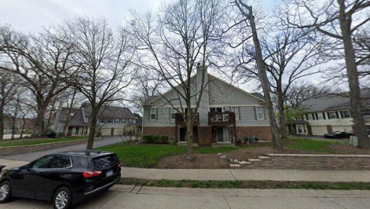 862 n shady oaks dr, elgin, il 60120