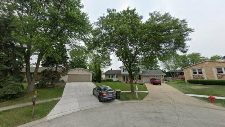 1382 mitchell trail, elk grove village, il 60007