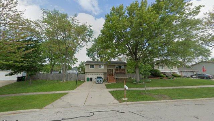 272 sterling ln, bloomingdale, il 60108