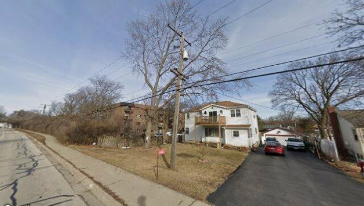 235 n mill rd #116b, addison, il 60101