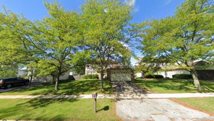 468 danbury dr, carol stream, il 60188