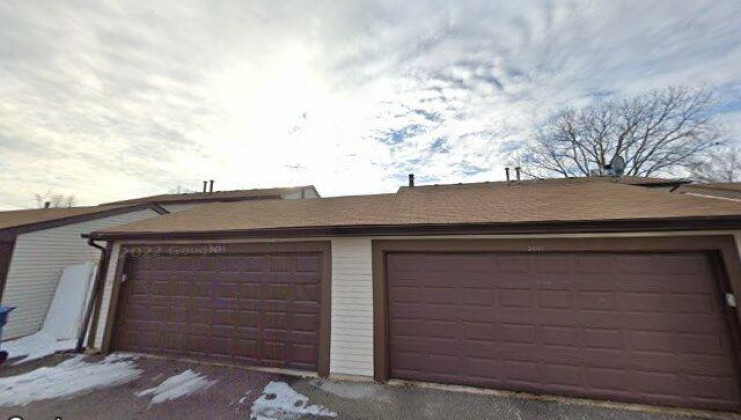 5639 court maria, hanover park, il 60133