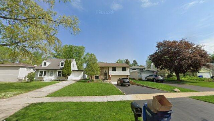 1409 coolidge ave, wheaton, il 60187