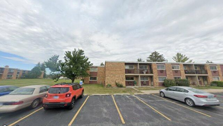 1320 lore ln #110, lombard, il 60148