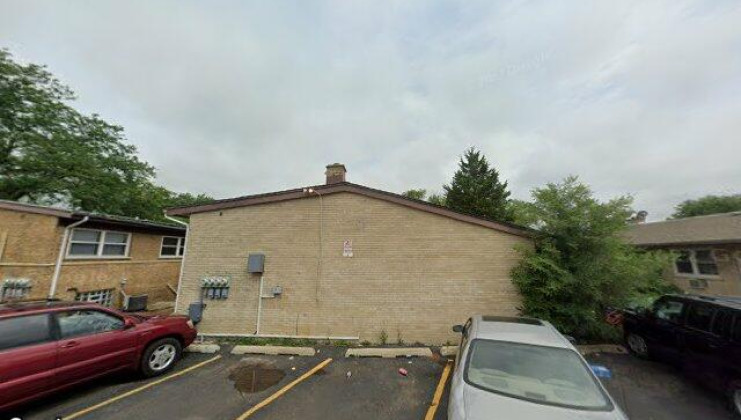 131 w michael ln, addison, il 60101