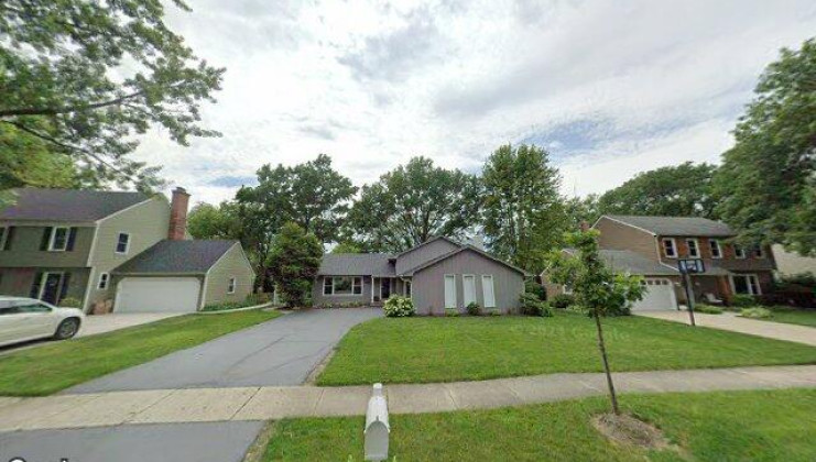 1821 clyde dr, naperville, il 60565