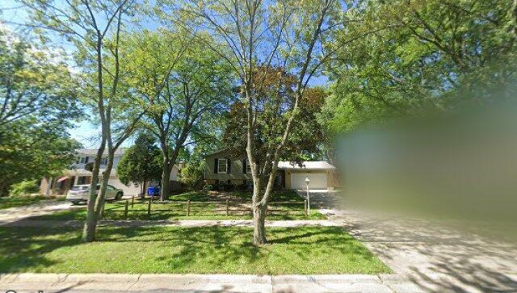 1884 cambridge ln, wheaton, il 60187
