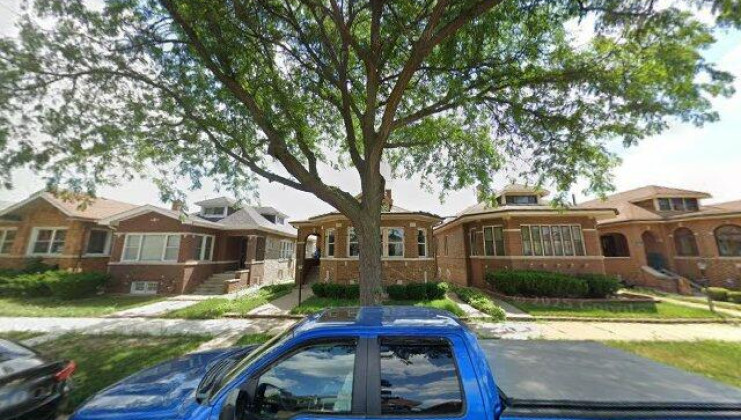 8219 south aberdeen street, chicago, il 60620