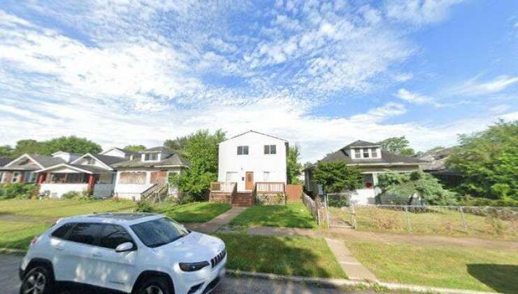 15128 marshfield ave, harvey, il 60426