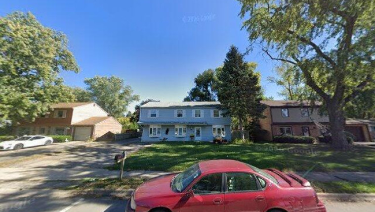 128 north pinecrest road, bolingbrook, il 60440