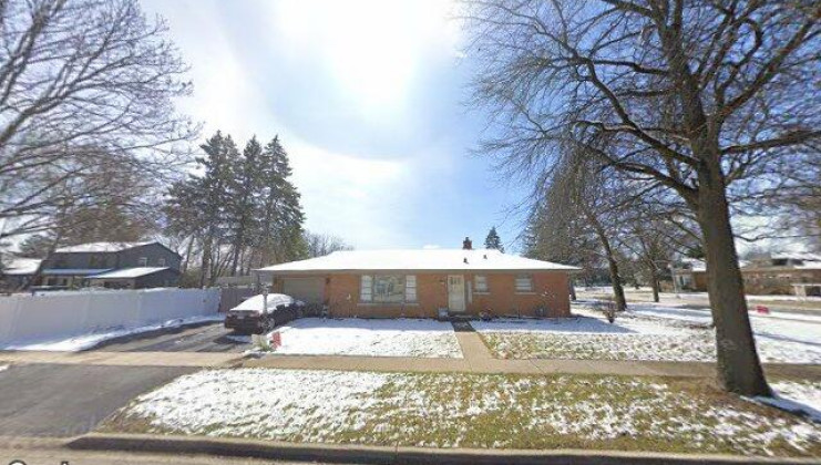 405 e washington st, villa park, il 60181