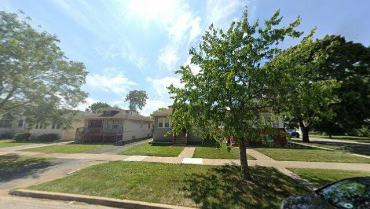 1904 south 3rd avenue, maywood, il 60153
