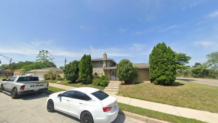667 east 100th street, chicago, il 60628